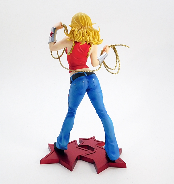 thumbnail image 2 of DC Bishoujo Stargirl Statue (CW Version 2 of 10