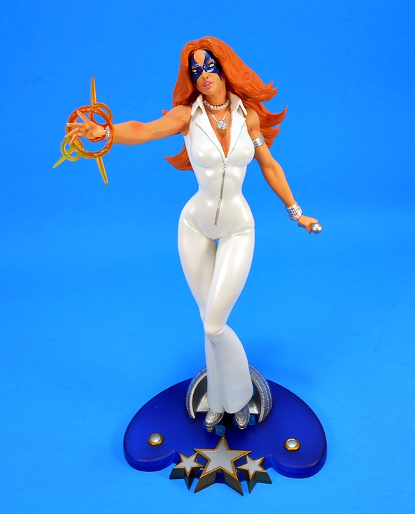 Marvel Gallery: Dazzler by Diamond Select | FigureFan Zero